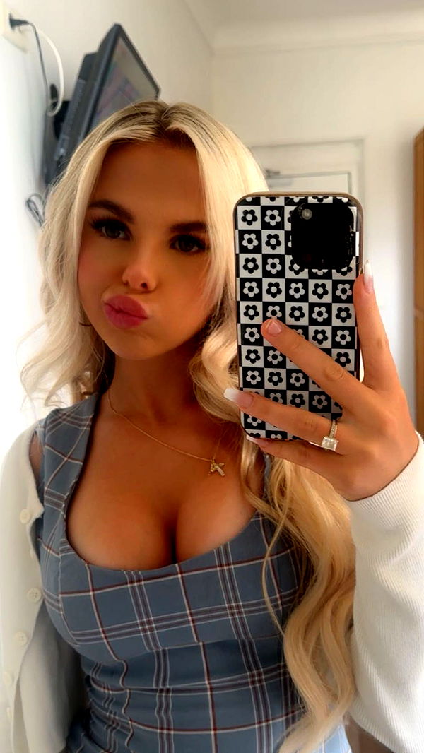 ellieblue2842 image ~ Altpins