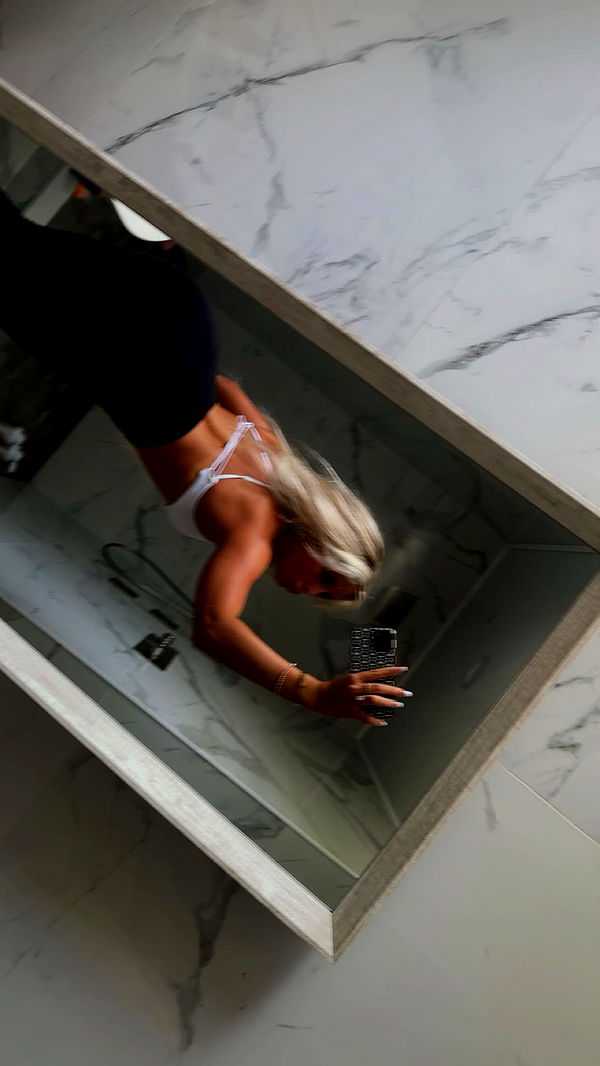 ellieblue2842 image ~ Altpins