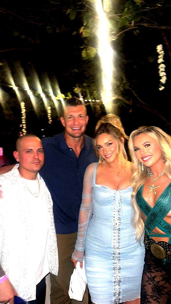 ellieblue2842 image ~ Altpins