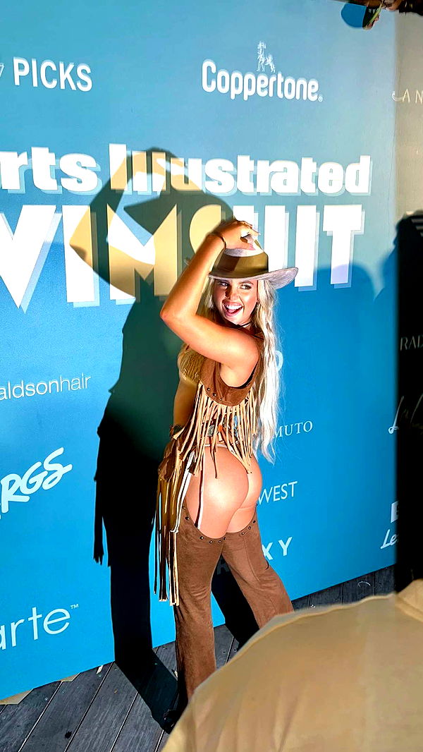 ellieblue2842 image ~ Altpins