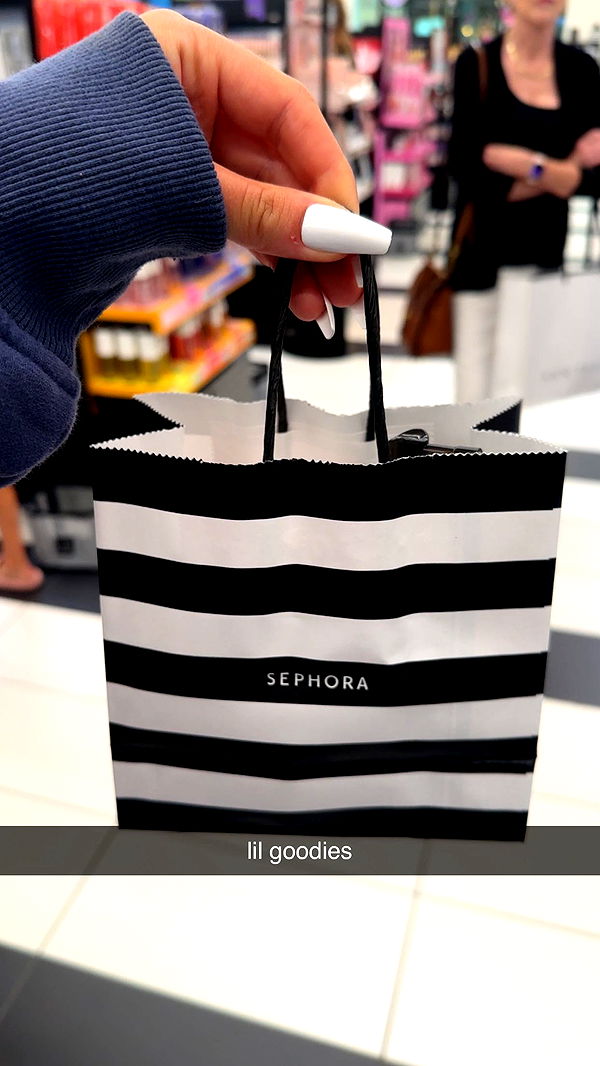 ellieblue2842 image ~ Altpins