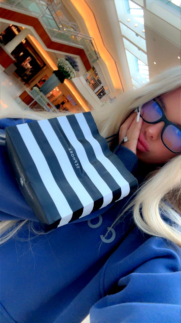 ellieblue2842 image ~ Altpins