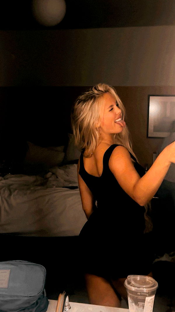 ellieblue2842 image ~ Altpins