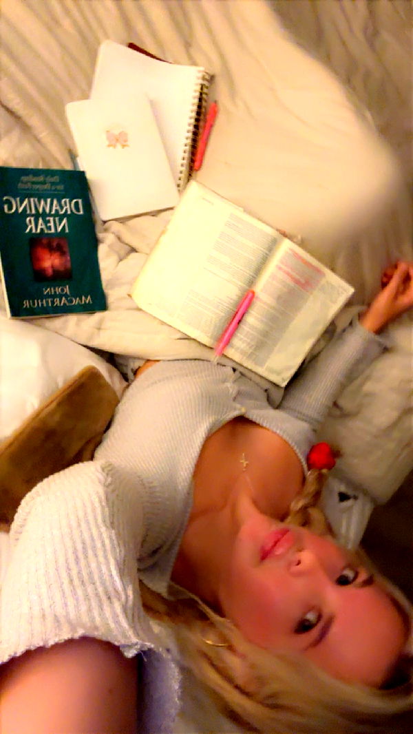 ellieblue2842 image ~ Altpins