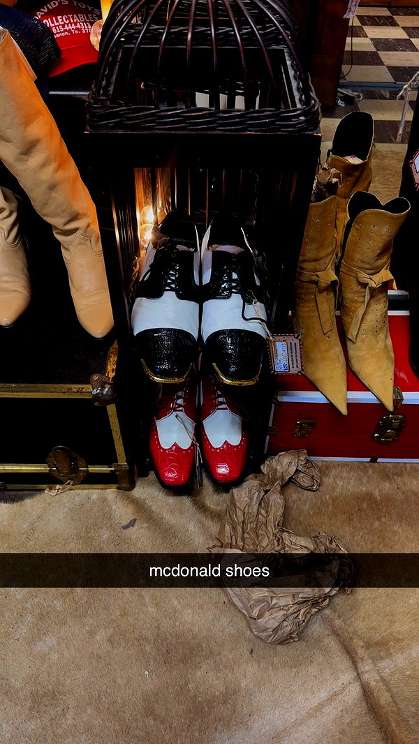 ellieblue2842 image ~ Altpins