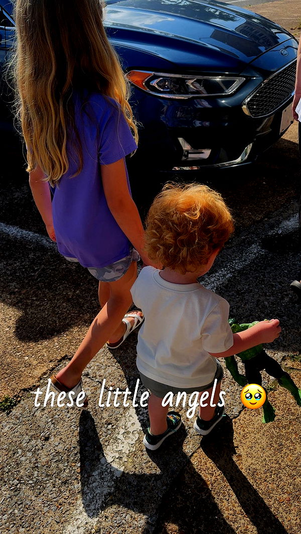 ellieblue2842 image ~ Altpins