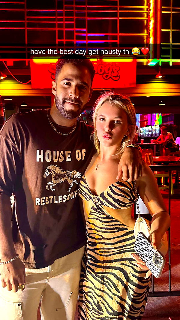 ellieblue2842 image ~ Altpins