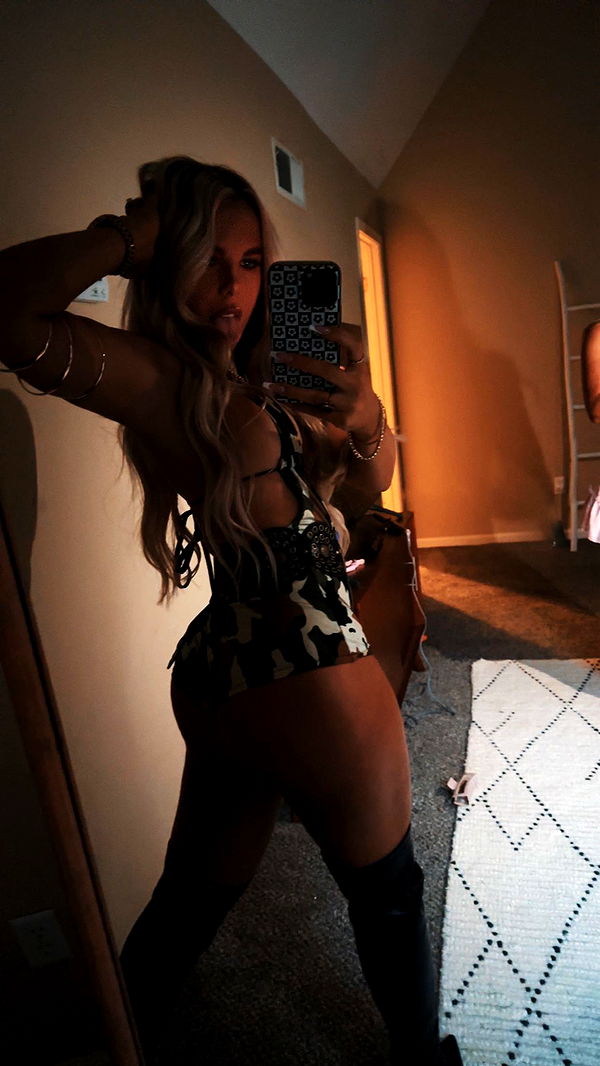 ellieblue2842 image ~ Altpins