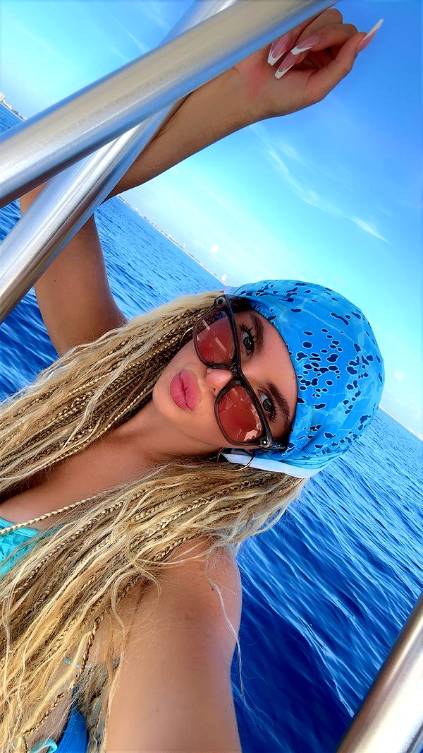 ellieblue2842 image ~ Altpins