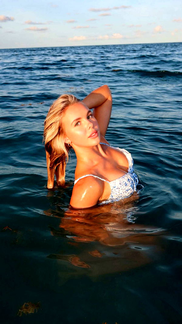 ellieblue2842 image ~ Altpins