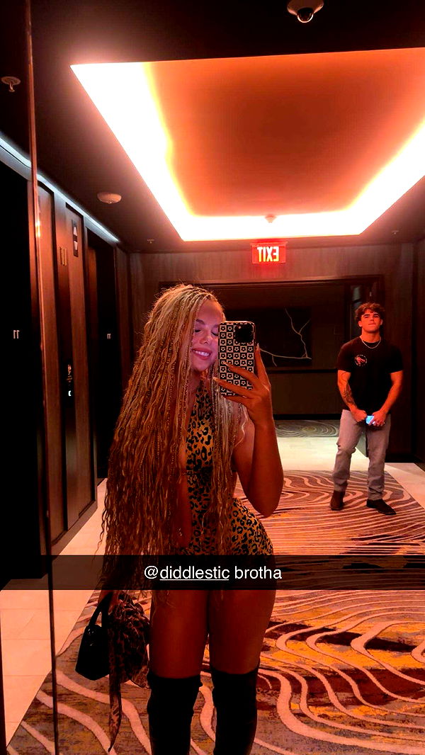 ellieblue2842 image ~ Altpins