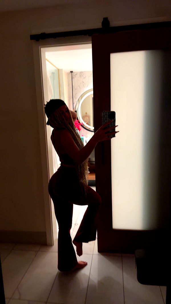 ellieblue2842 image ~ Altpins