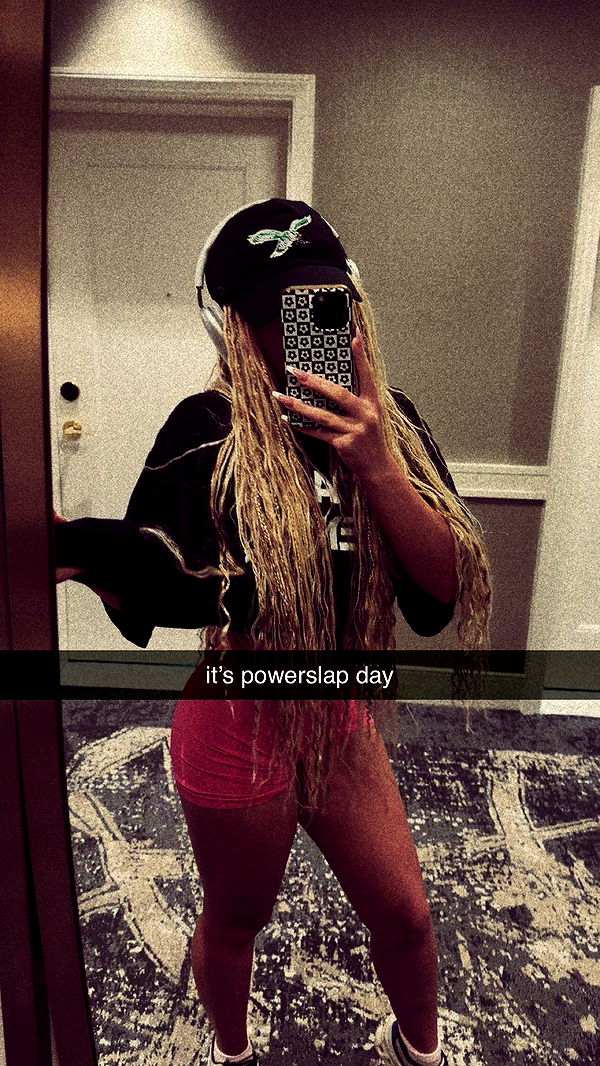 ellieblue2842 image ~ Altpins