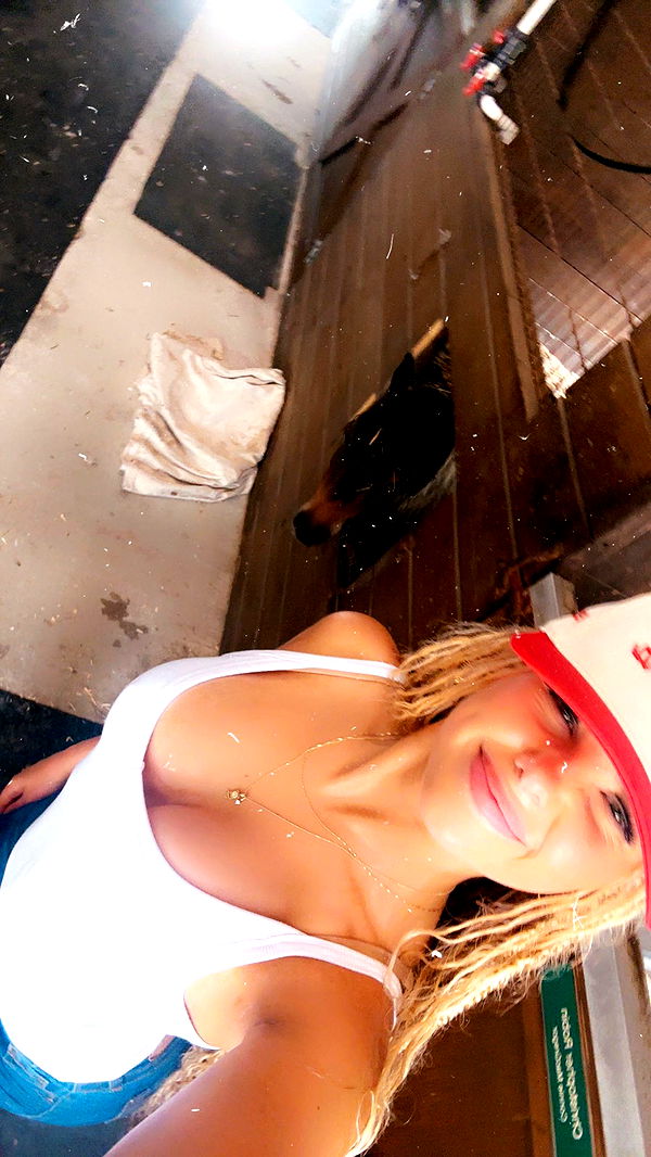 ellieblue2842 image ~ Altpins