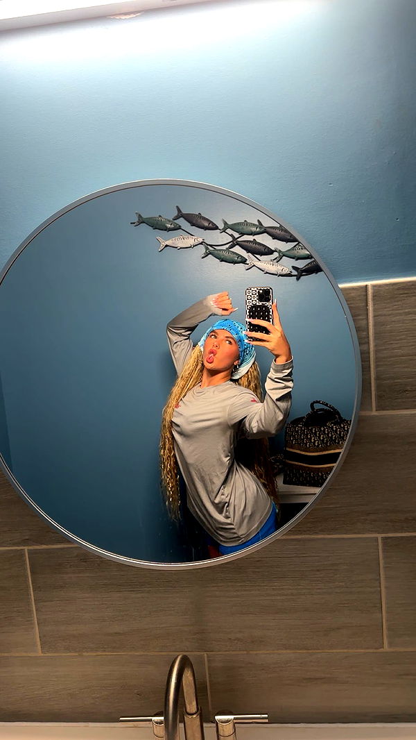 ellieblue2842 image ~ Altpins