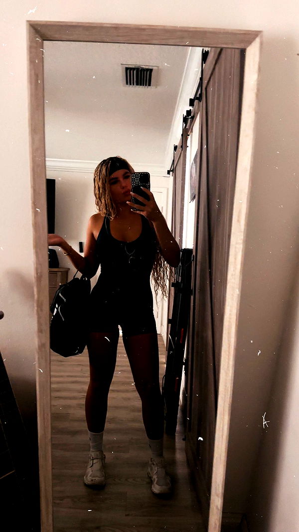 ellieblue2842 image ~ Altpins