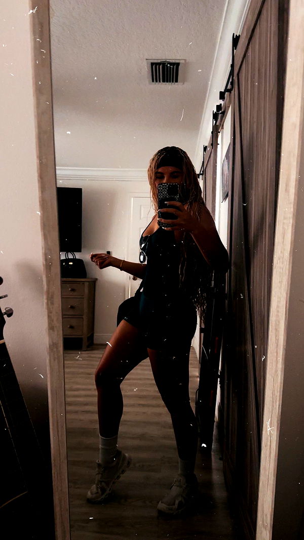 ellieblue2842 image ~ Altpins