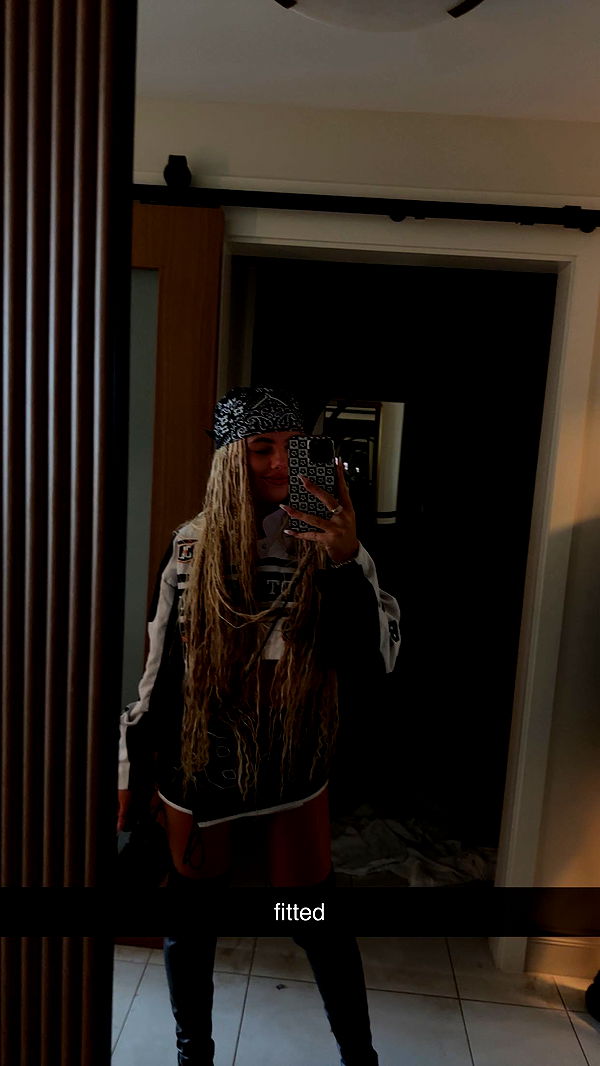 ellieblue2842 image ~ Altpins