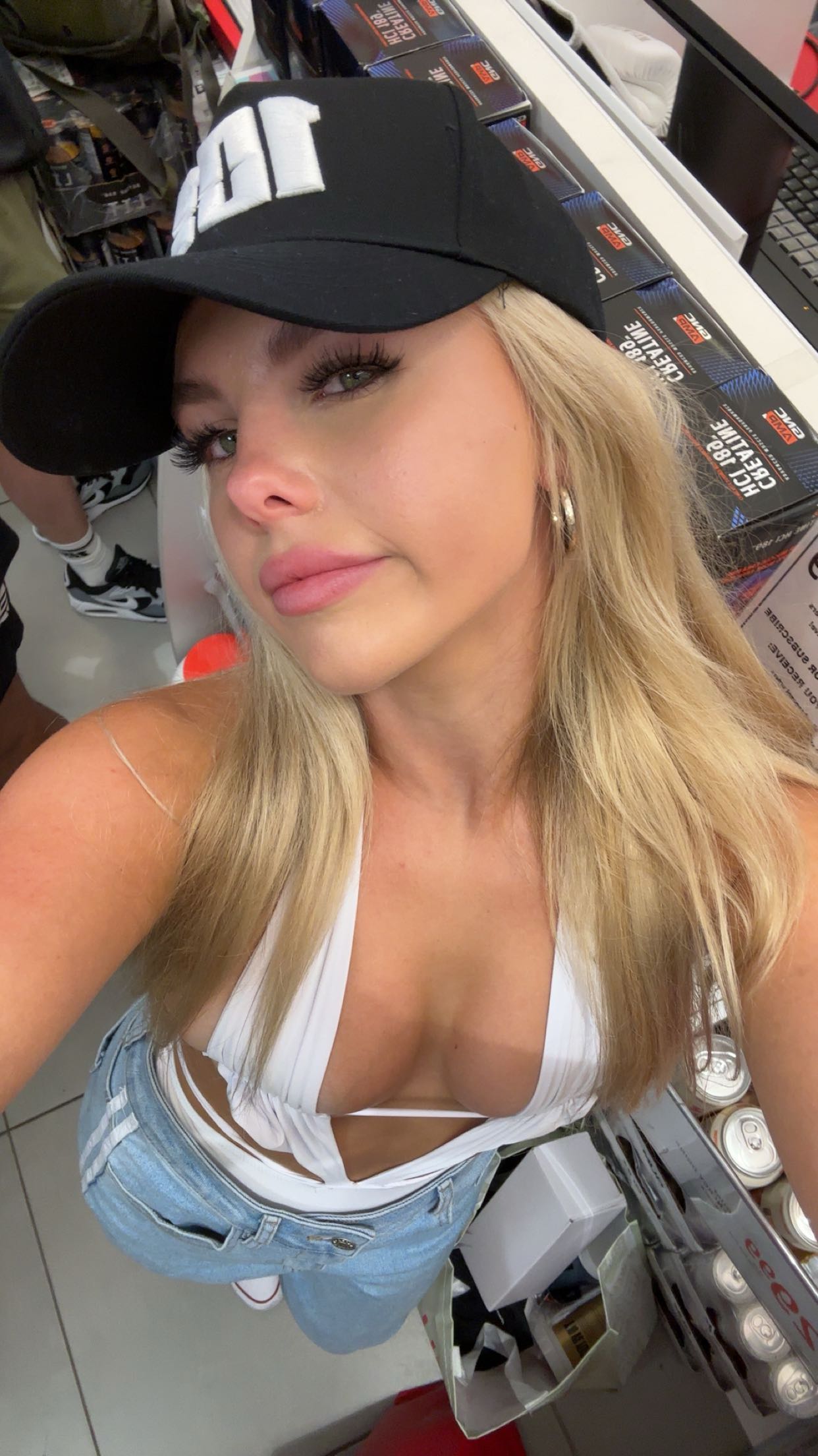 ellieblue2842 snapchat image archive image