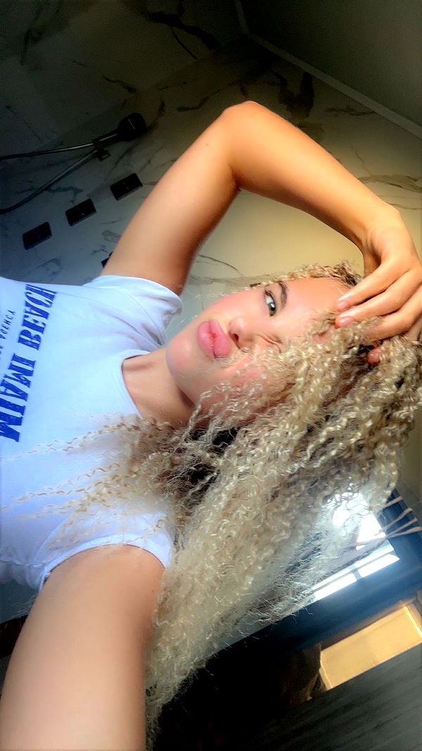 ellieblue2842 image ~ Altpins