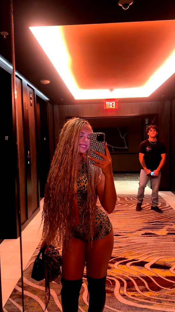 ellieblue2842 image ~ Altpins