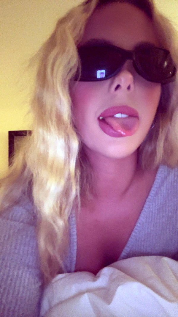 ellieblue2842 image ~ Altpins