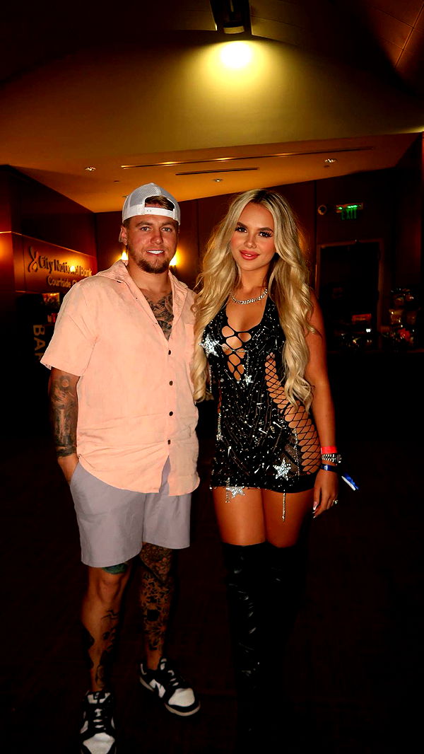 ellieblue2842 image ~ Altpins