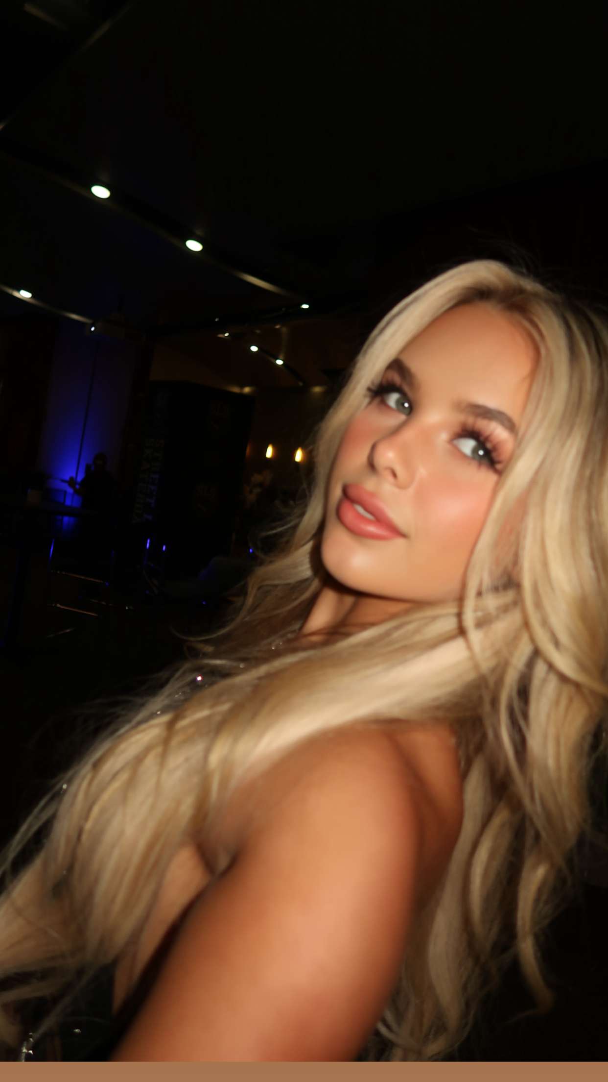 ellieblue2842 snapchat image archive image