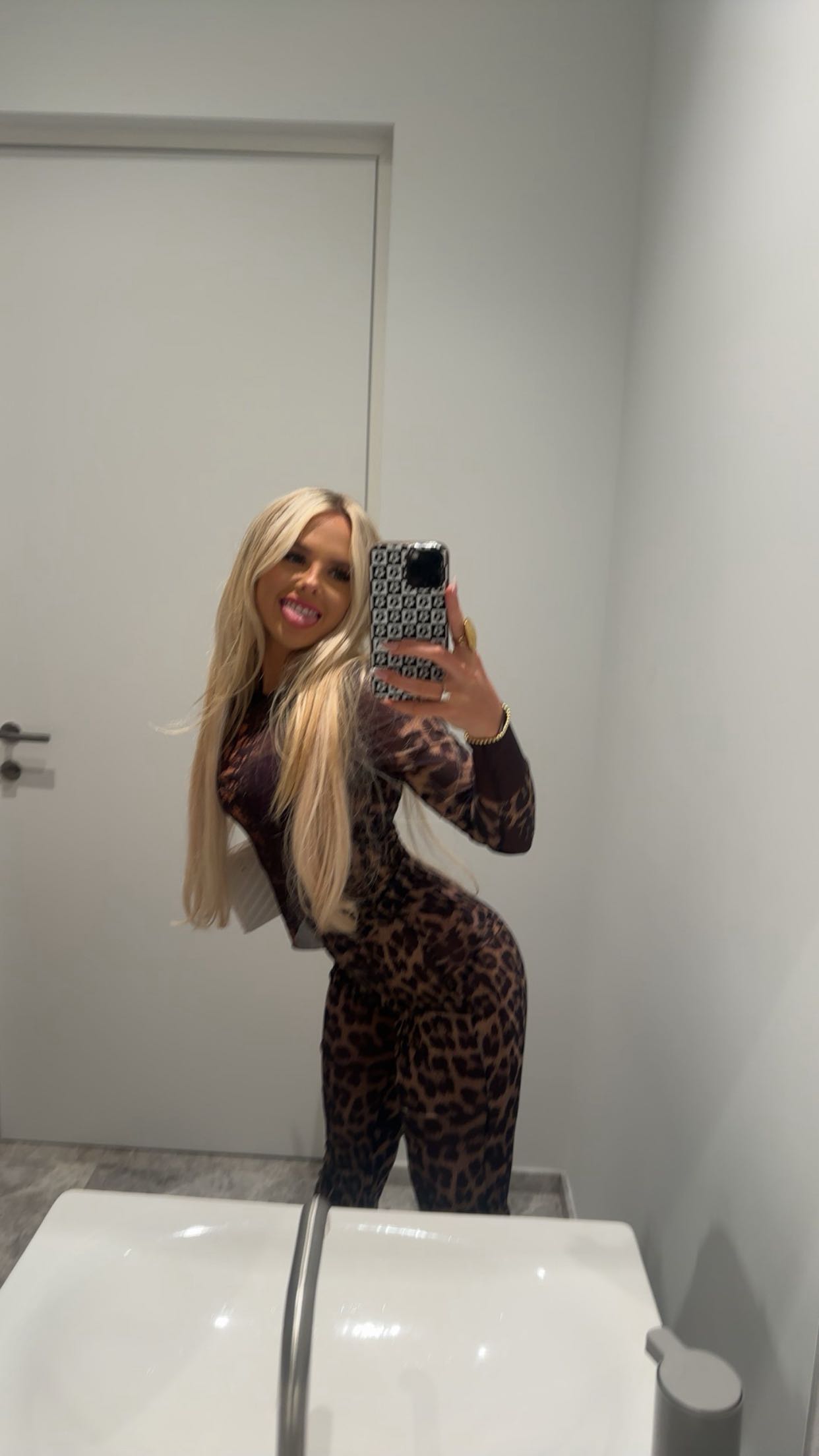 ellieblue2842 snapchat image archive image