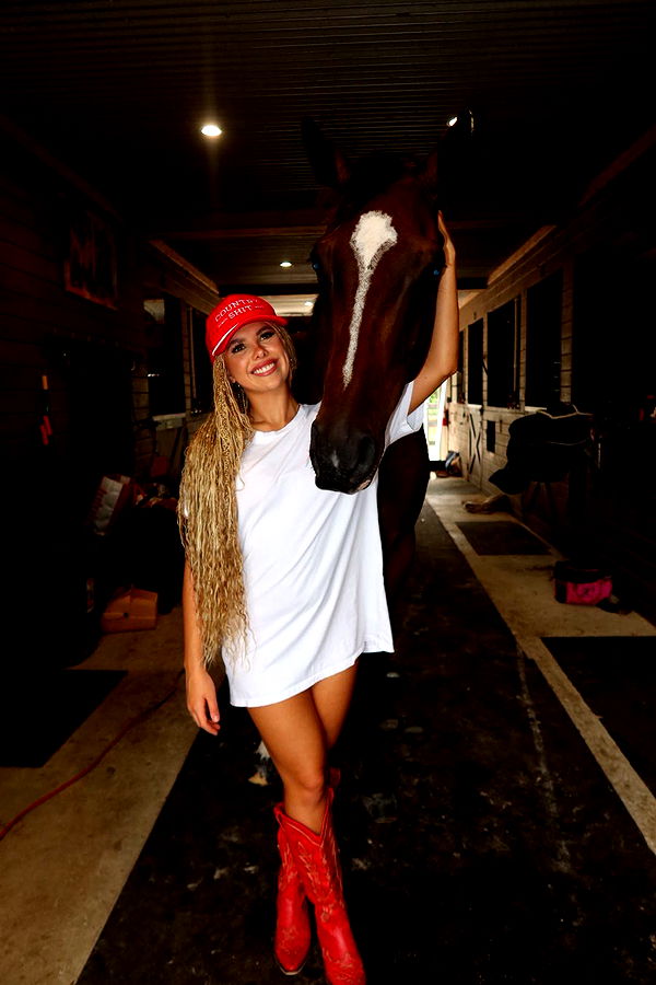 ellieblue2842 image ~ Altpins