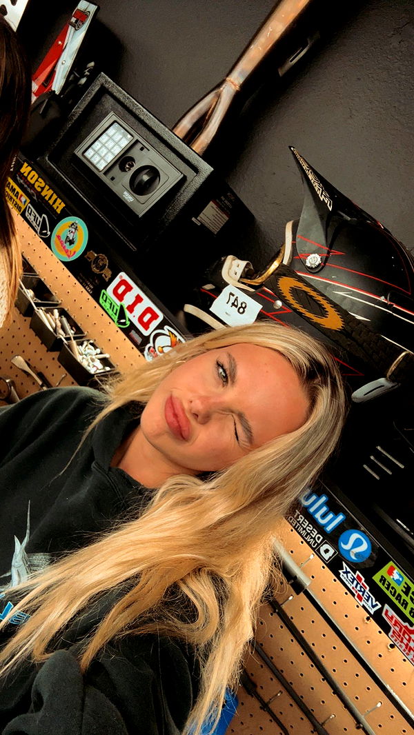 ellieblue2842 image ~ Altpins