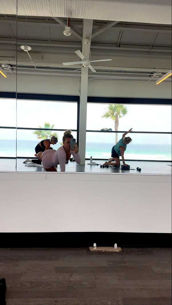 ellieblue2842 image ~ Altpins