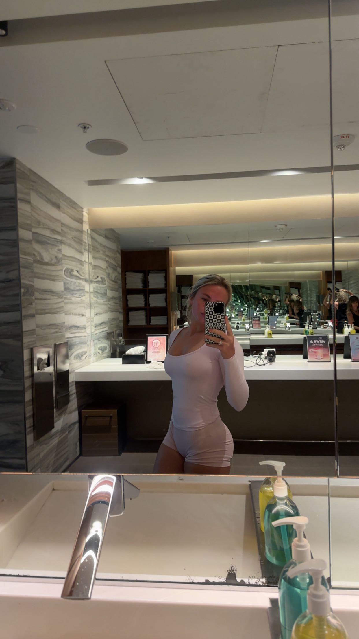 ellieblue2842 snapchat image archive image