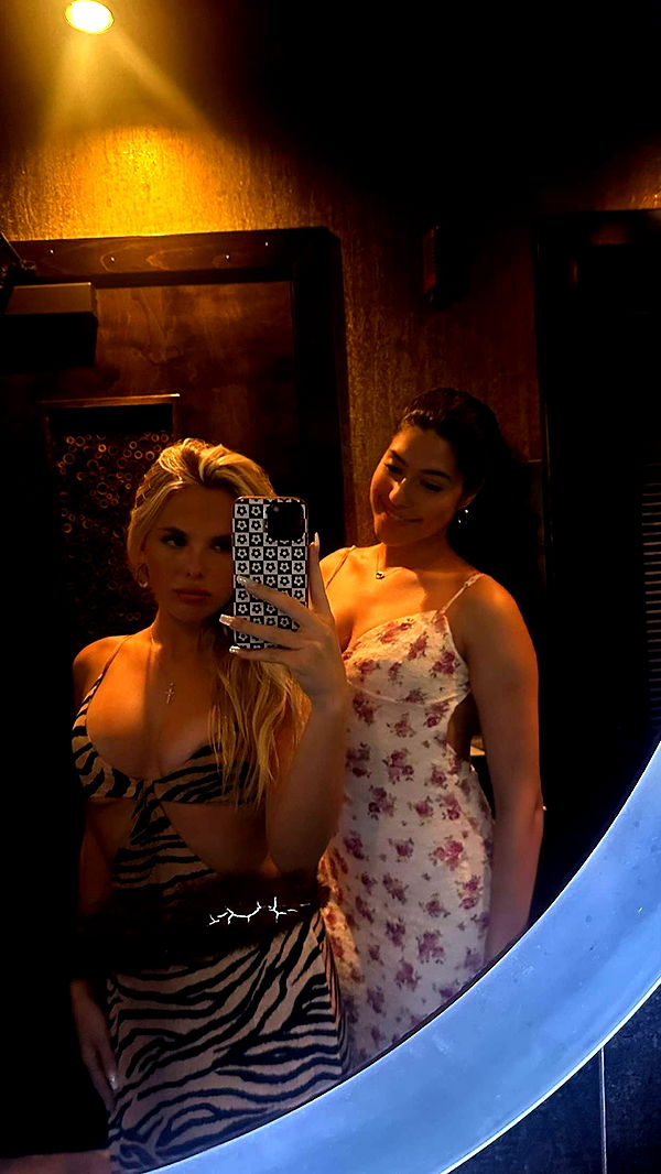 ellieblue2842 image ~ Altpins