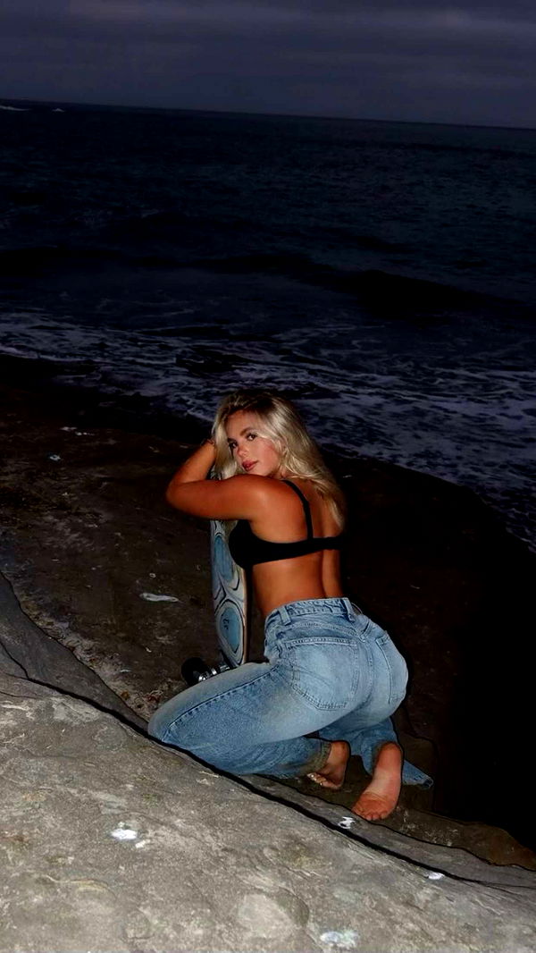 ellieblue2842 image ~ Altpins