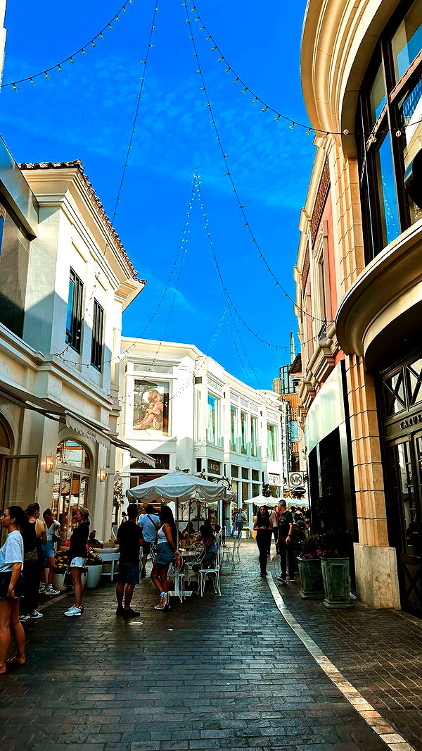 ellieblue2842 image ~ Altpins