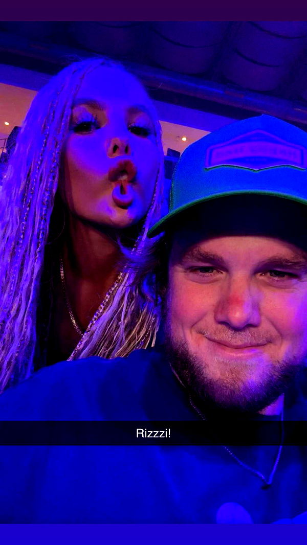 ellieblue2842 image ~ Altpins