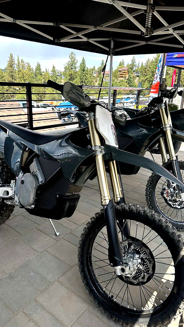 ellieblue2842 image ~ Altpins