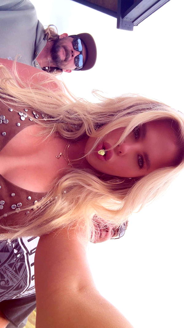 ellieblue2842 image ~ Altpins