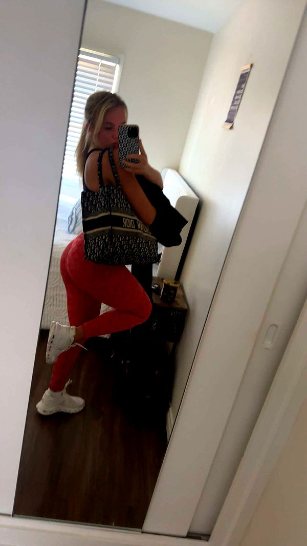 ellieblue2842 image ~ Altpins