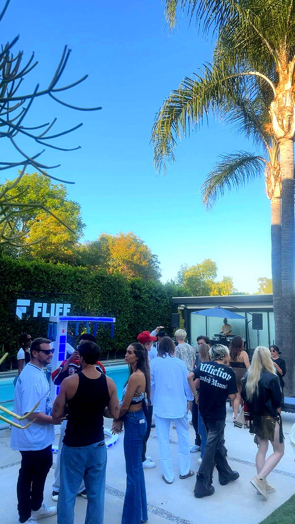 ellieblue2842 image ~ Altpins