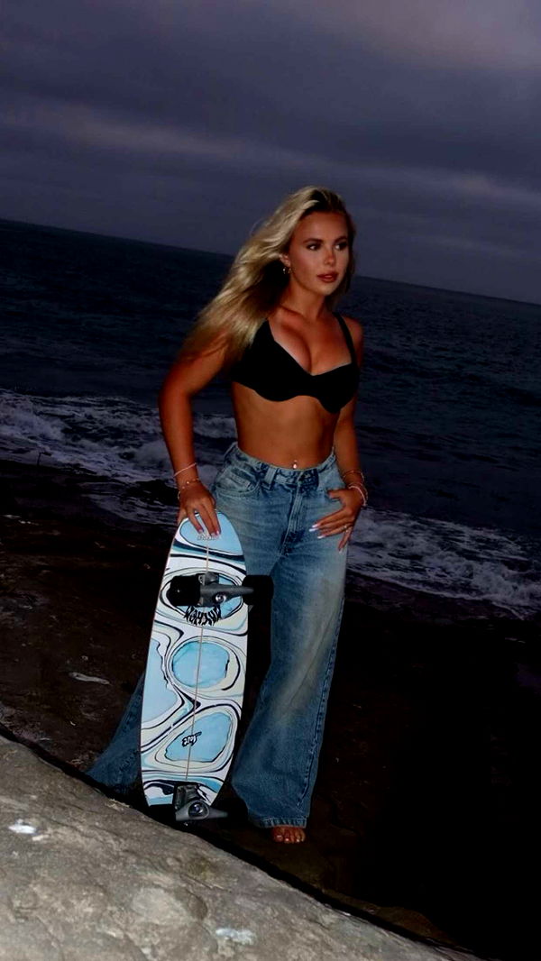 ellieblue2842 image ~ Altpins