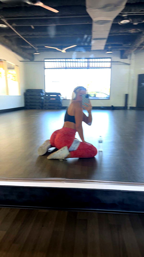 ellieblue2842 image ~ Altpins