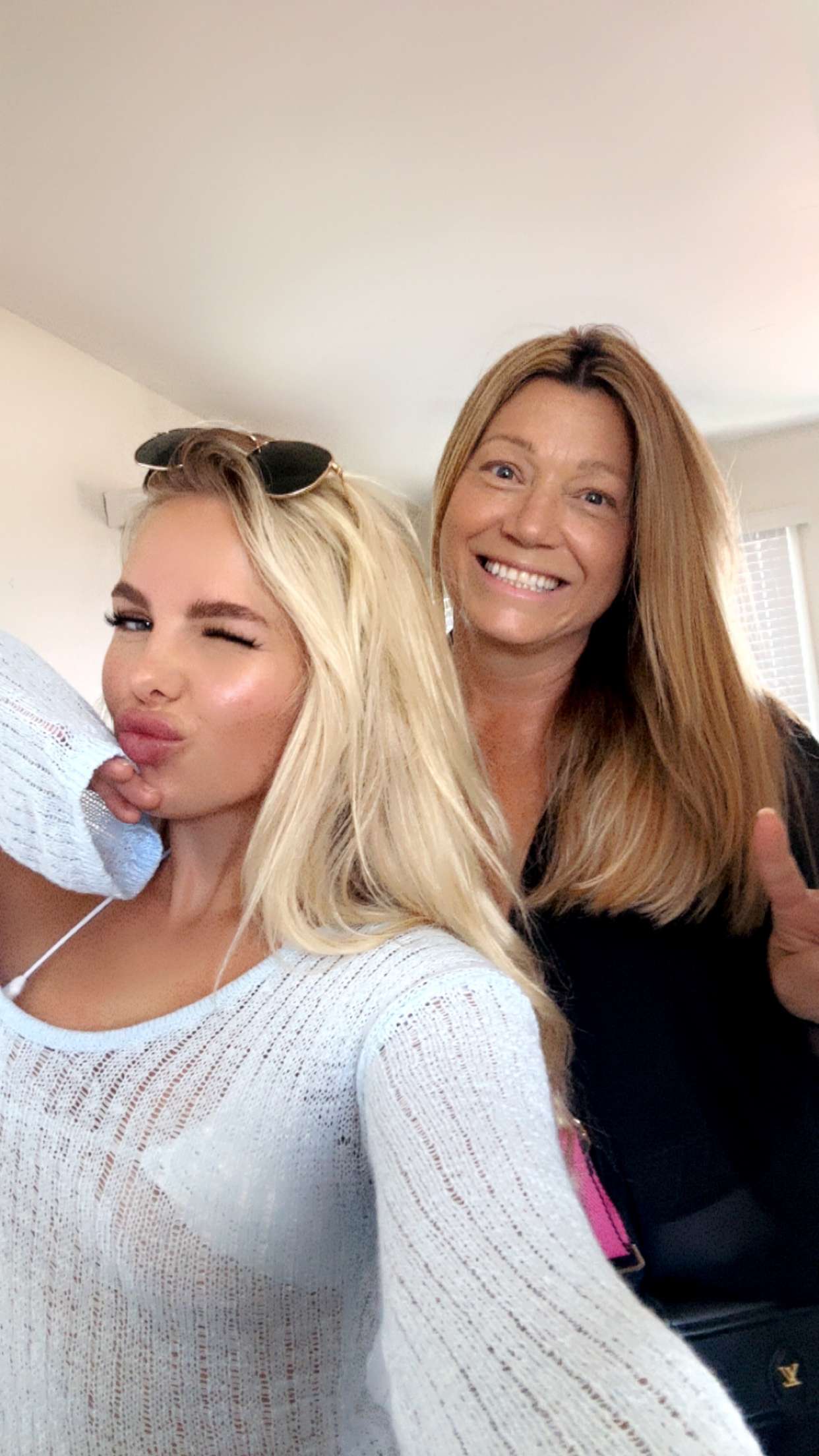 ellieblue2842 snapchat image archive image