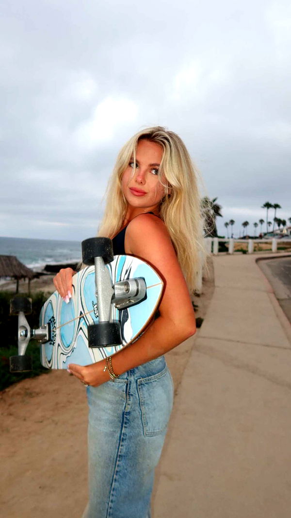 ellieblue2842 image ~ Altpins