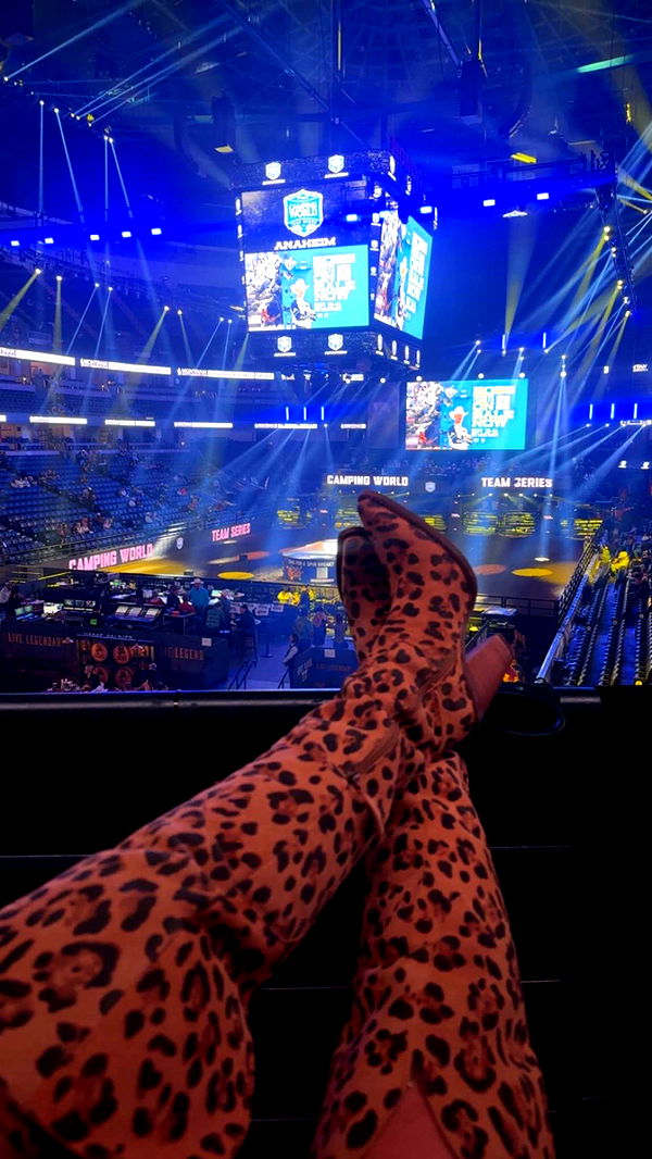 ellieblue2842 image ~ Altpins