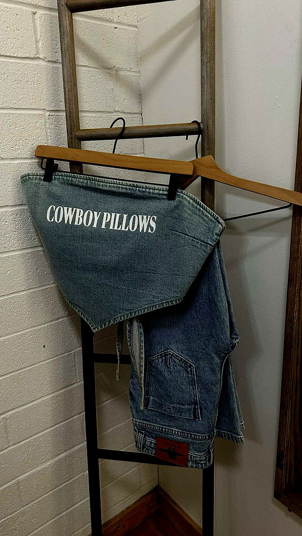 ellieblue2842 image ~ Altpins