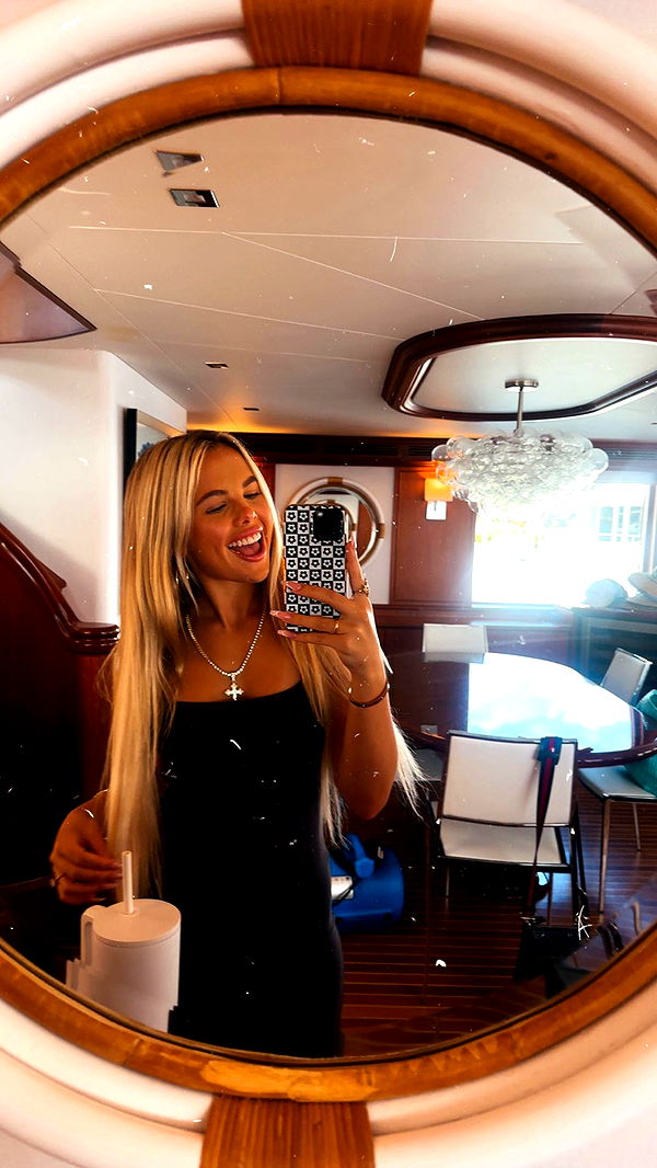 ellieblue2842 image ~ Altpins