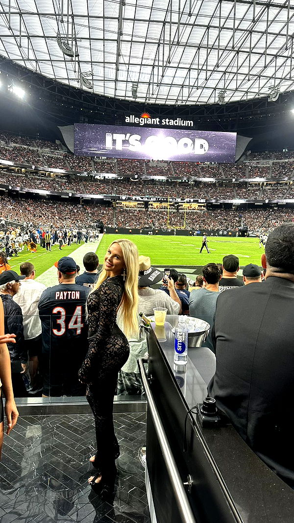 ellieblue2842 image ~ Altpins