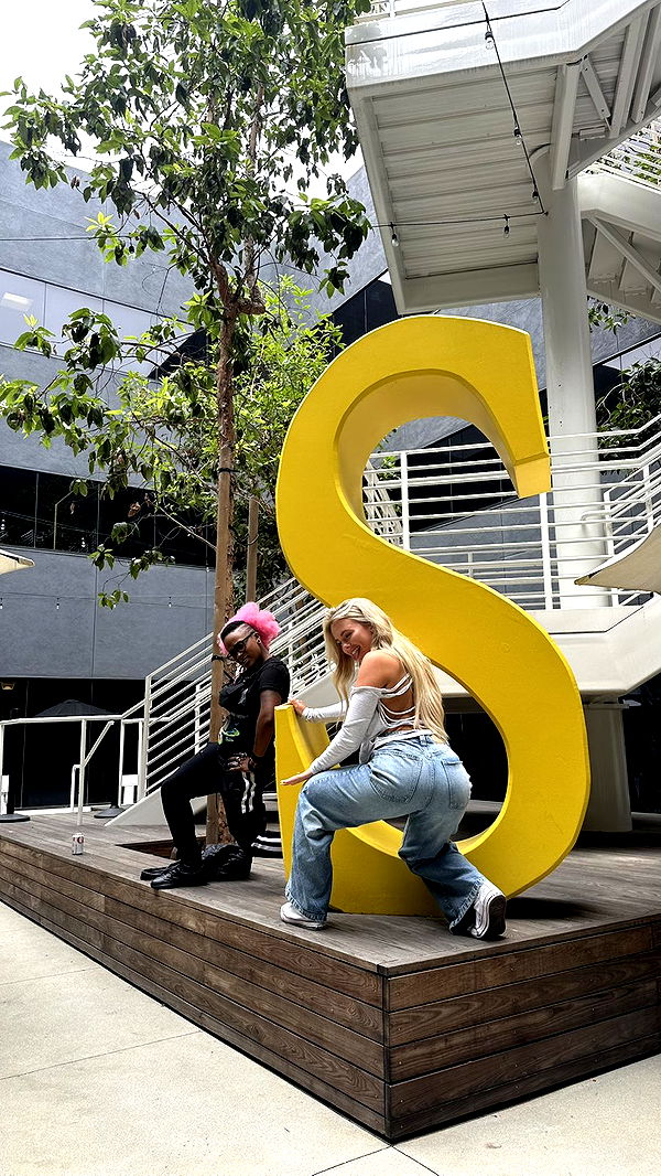 ellieblue2842 image ~ Altpins